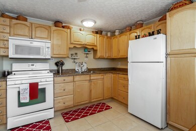 3774 Adell Rd, Columbus, OH 43228 - photo 7