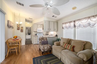 284 Plantation Dr unit 284, Titusville, FL 32780 - photo 3