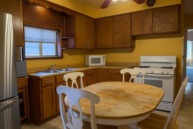 2119 S 50th Ave, Cicero, IL 60804 - photo 4