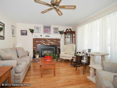 5 Lawnacre Dr, Greenville, RI 02828 - photo 3