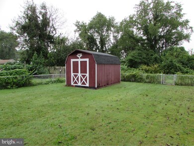 8 Marsden Ave, Penns Grove, NJ 08069 - photo 6