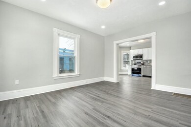 902 Main St unit 1, Clinton, MA 01510 - photo 4