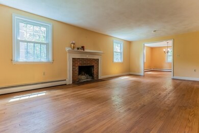 384 Hayward Mill Rd, Concord, MA 01742 - photo 4