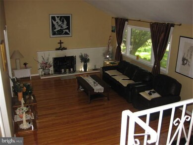 102 Weather Vane Dr, Cherry Hill, NJ 08002 - photo 5