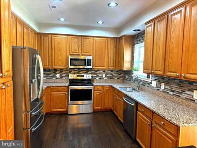 12971 Torchlight Dr, Woodbridge, VA 22193 - photo 5