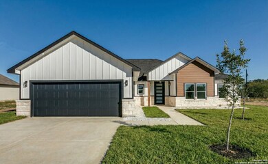 16724 Llano Estacado Dr, Atascosa, TX 78002 - photo 2