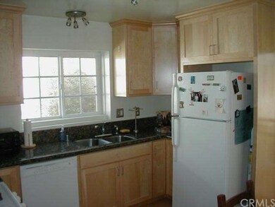 Kitchen - Elm