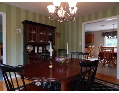 44 Azalea Way, Hanson, MA 02341 - photo 2