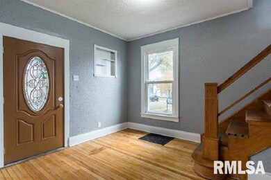 2121 Farnam St, Davenport, IA 52803 - photo 2