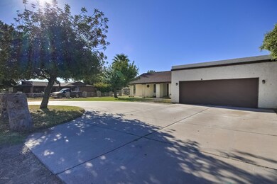 2039 W Shawnee Dr-2