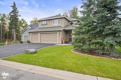 44-Exterior Front_ELI00535