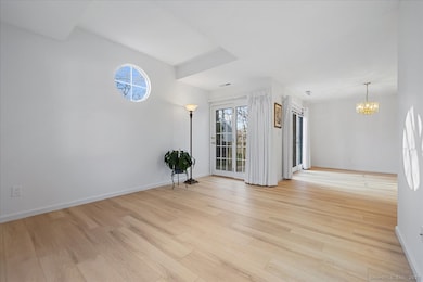 83 Red Cedar Cir, Orange, CT 06477 - photo 5