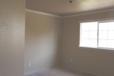 BEDROOM (800x533)
