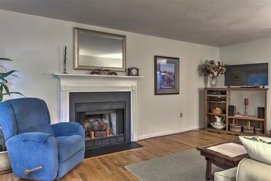 27 Meetinghouse Rd, Keene, NH 03431 - photo 4