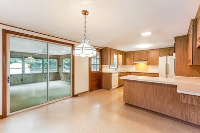 3 Lois Dr, Walpole, MA 02081 - photo 7