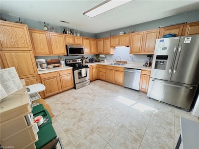 6127 Old Plank Rd, Winston Salem, NC 27106 - photo 7