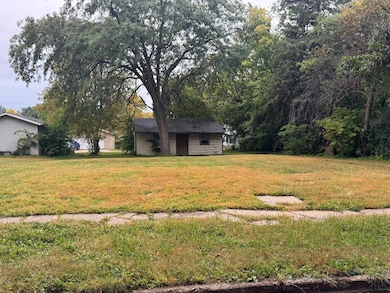 523 Strait Ave, Worthington, MN 56187 - photo 3