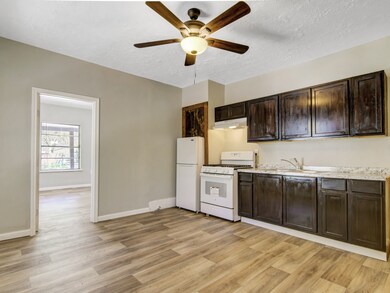 313 N Beauregard St unit 2, Alvin, TX 77511 - photo 7