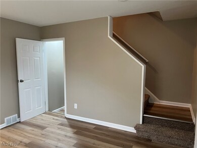 521 Kenwood Dr unit A5, Euclid, OH 44123 - photo 7