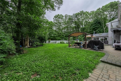 21 Locust Ave S, Medford, NY 11763 - photo 7