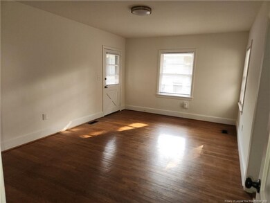 313 Oakridge Ave, Fayetteville, NC 28305 - photo 3