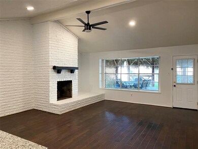 16627 Townes Rd, Friendswood, TX 77546 - photo 3