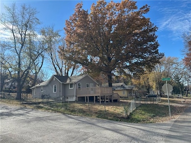 11335 E 13th St S, Independence, MO 64052 - photo 4