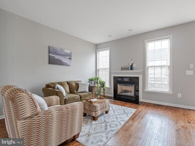 2261 Henry Watts Loop, Woodbridge, VA 22191 - photo 3