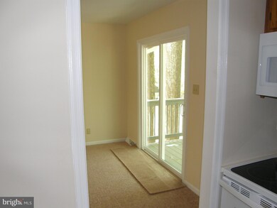 45628 Baringer Dr, California, MD 20619 - photo 4