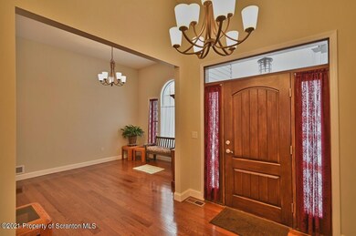 112 Falcon Ln, Archbald, PA 18403 - photo 5