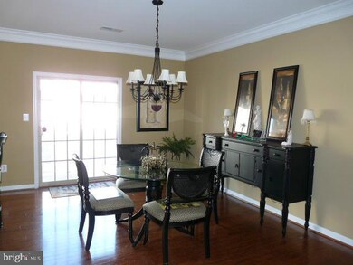 7969 Crescent Park Dr unit 162, Gainesville, VA 20155 - photo 3