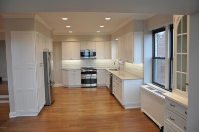 Harbor View unit 6L, Greenwich, CT 06830 - photo 5
