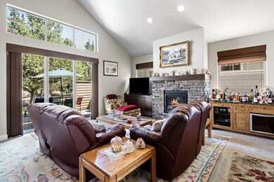 250 Split Rail Ln, Redmond, OR 97756 - photo 4