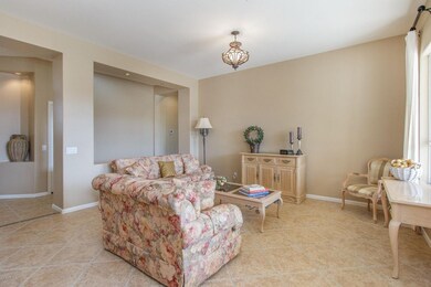 6) FORMAL LIVING
