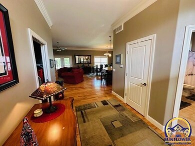 2728 SW Blue Stem Dr, Topeka, KS 66614 - photo 6