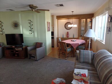2324 N Floyd Dr 009