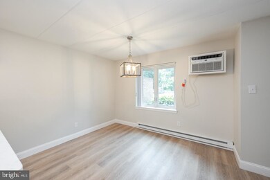 200 Campbell Cir unit E16, Downingtown, PA 19335 - photo 2