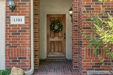 1301 Chestnut Hill Dr, Wylie, TX 75098 - photo 2