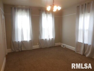 1424 W 13th St, Davenport, IA 52804 - photo 4