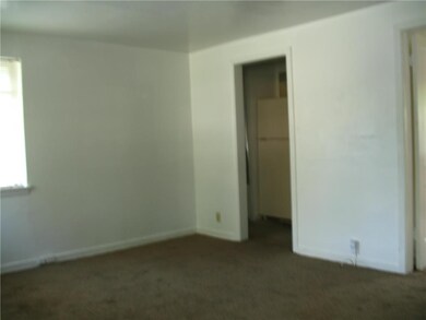 Living Room 3718