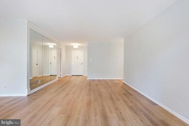 Montebello unit 605, Alexandria, VA 22303 - photo 5