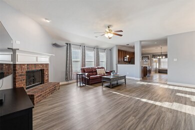 2013 Belmont Park Dr, Denton, TX 76210 - photo 3