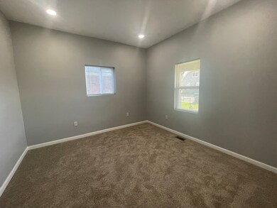 1512 Sherman St, Anderson, IN 46016 - photo 7