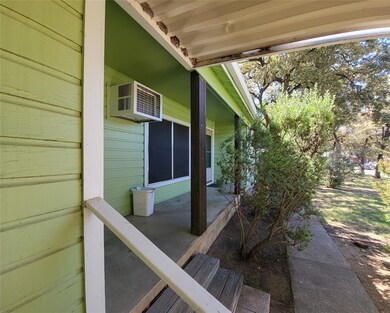 1104 Glenda Dr, Bedford, TX 76022 - photo 6