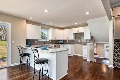 20902 W 52nd Terrace, Shawnee, KS 66218 - photo 6