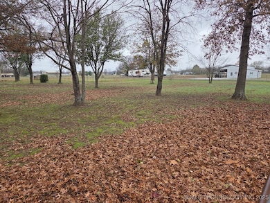 420828 E 1143 Rd, Eufaula, OK 74432 - photo 3