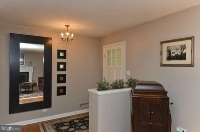 3413 Stoneybrae Dr, Falls Church, VA 22044 - photo 4