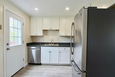 1 Colonial Rd unit 1, Windham, NH 03087 - photo 5