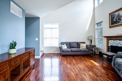 597 Chestnut Dr, Oswego, IL 60543 - photo 6