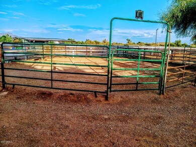 Round pen